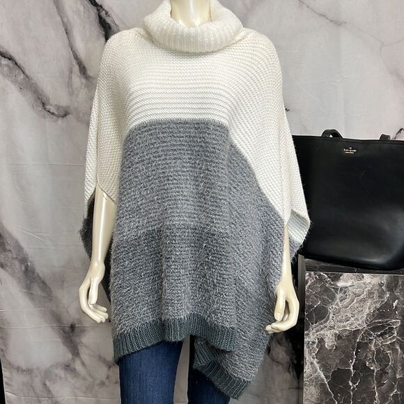 Vince Camuto sweater - Picture 2 of 5